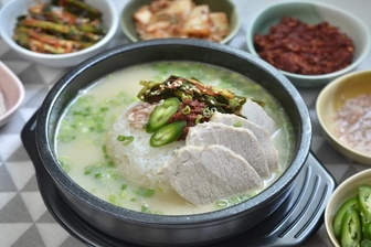 Dwaeji Gukbap