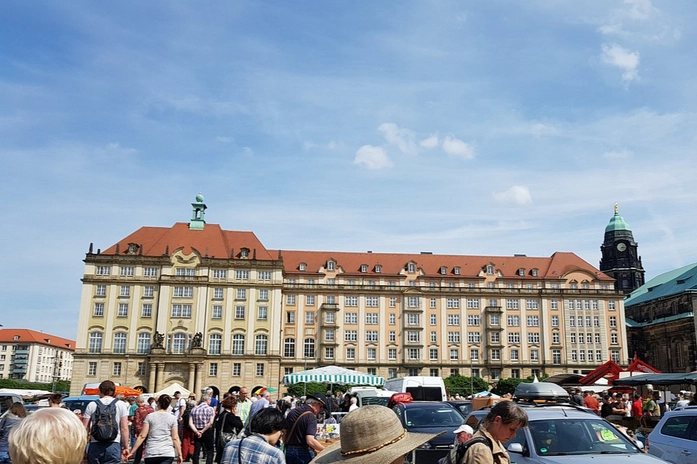 Altmarkt Meydanı