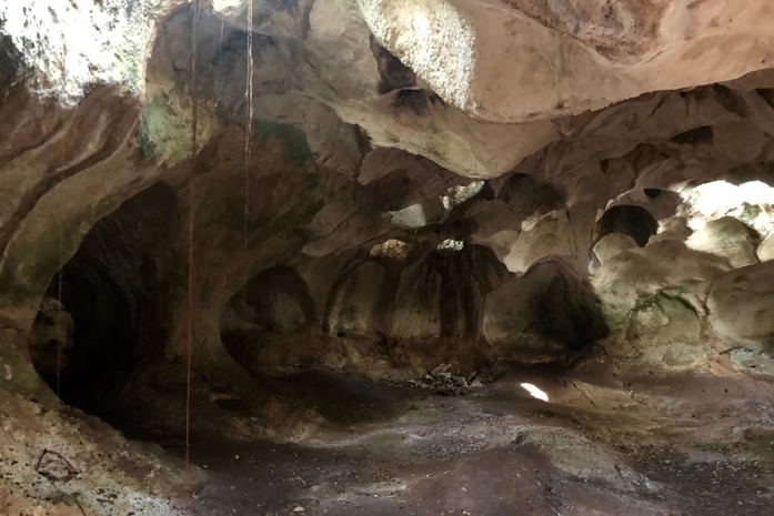 Ambrose Mağarası