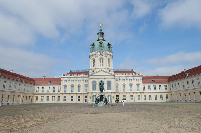 Charlottenburg Sarayı