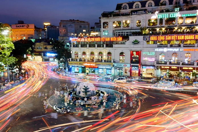 Dong Kinh Nghia Thuc Meydanı