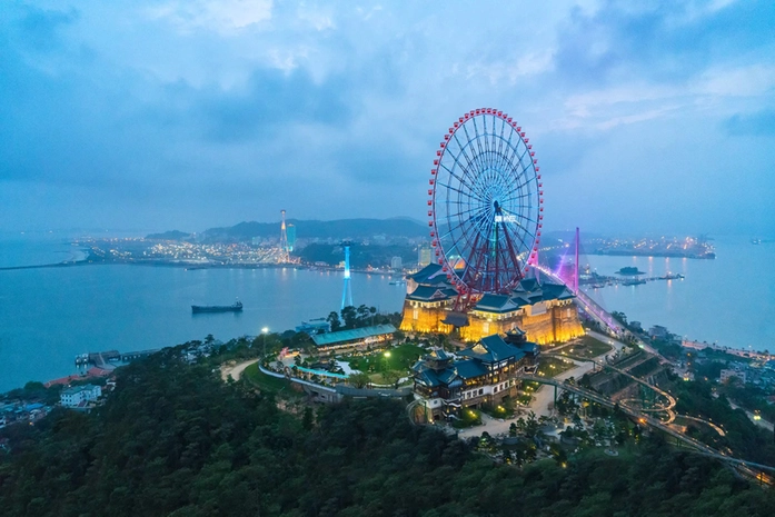 Güneş Dünyası Parkı Halong