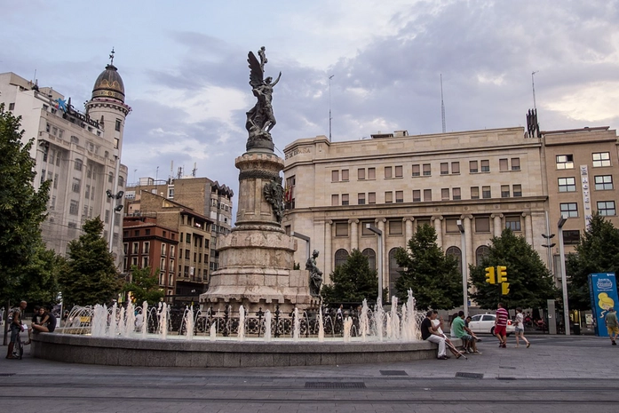 İspanya Meydanı Zaragoza