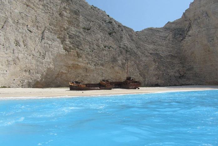 Navagio Plajı