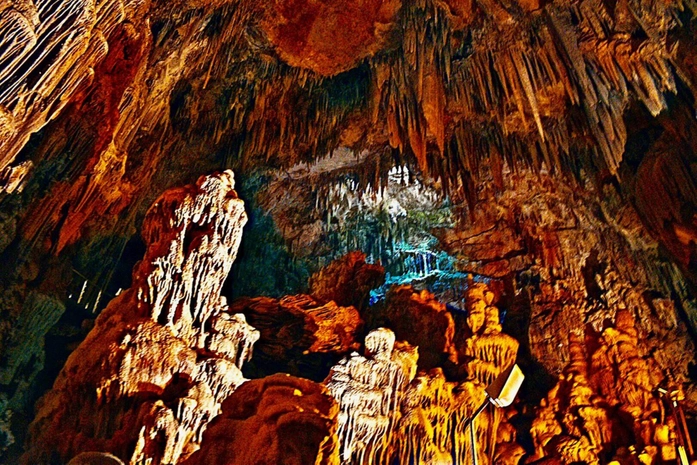 Olimpi Mağarası