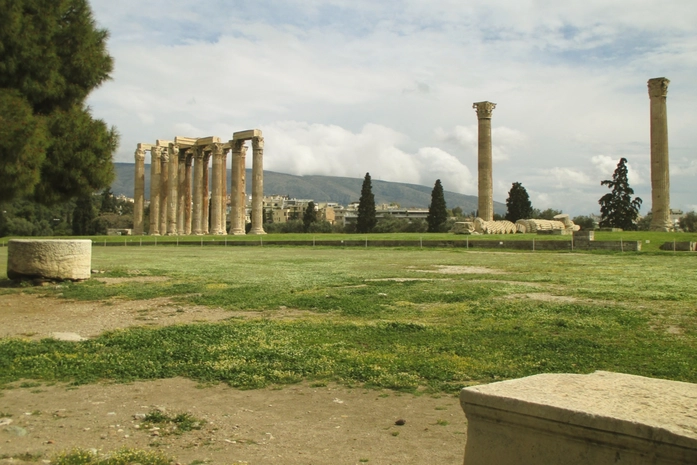 Olimpos Zeus Tapınağı