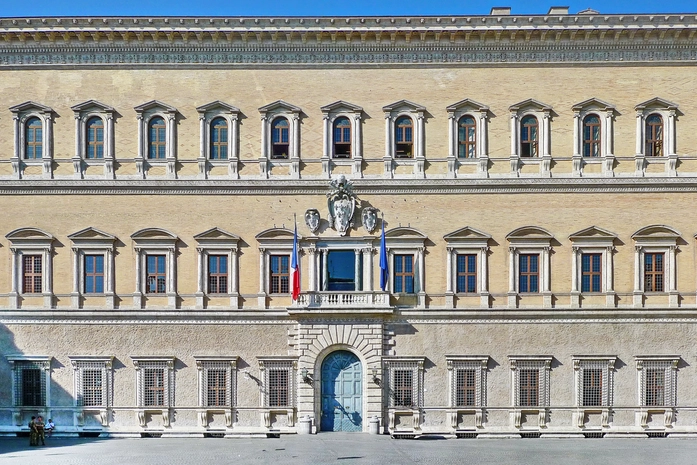 Farnese Sarayı