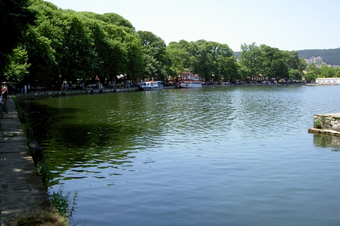 Pamvotida Gölü