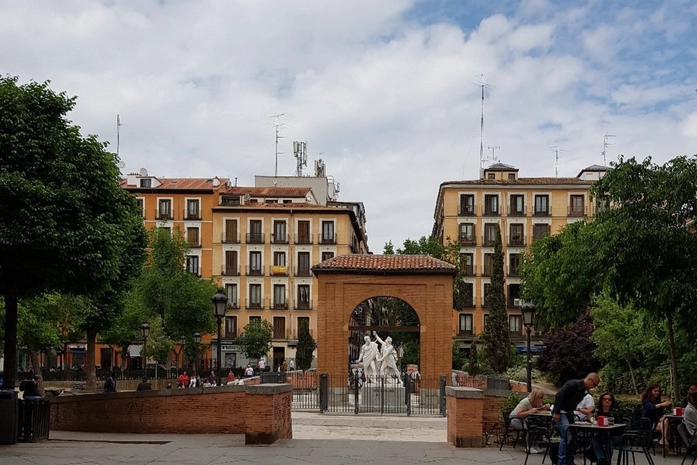 Plaza Dos de Mayo