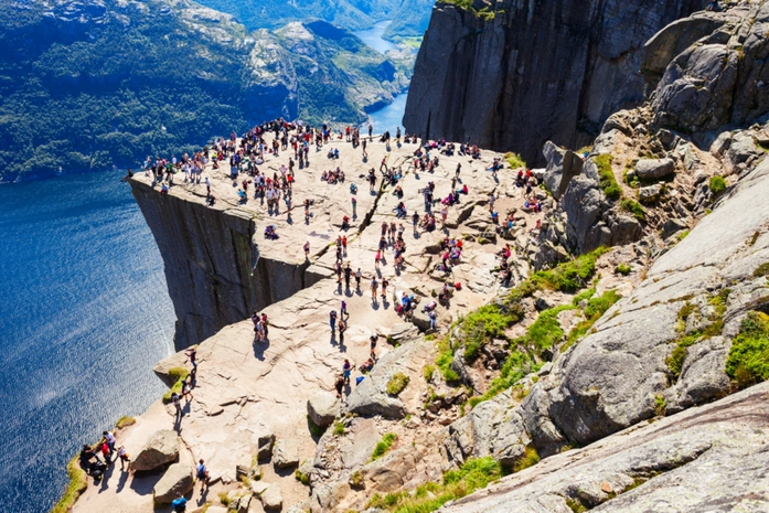 Preikestolen Uçurumu