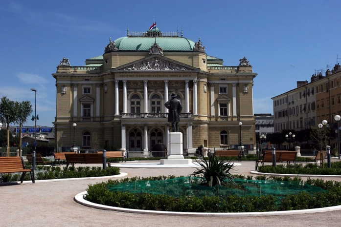 Rijeka Tiyatro Parkı