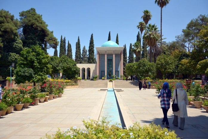 Saadi Şirazi’nin Mezarı