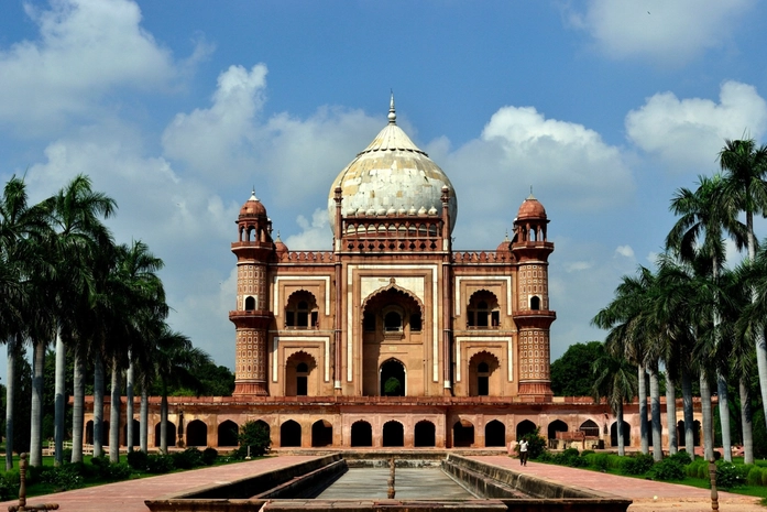 Safdarjung Türbesi