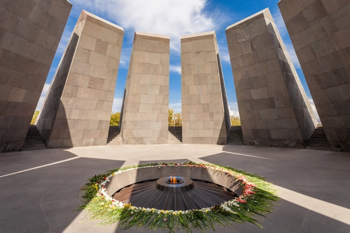 Tsitsernakaberd Ermeni Soykırımı Anıtı