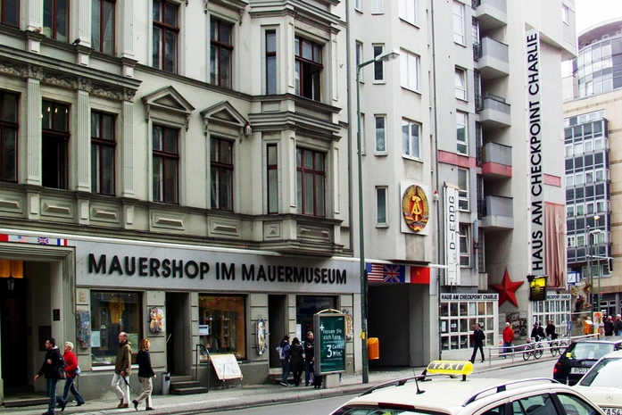 Wall Museum - Checkpoint Charlie